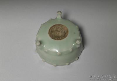 图片[3]-Tripod incense burner with celadon glaze, Longquan ware, Yuan to Ming dynasty-China Archive